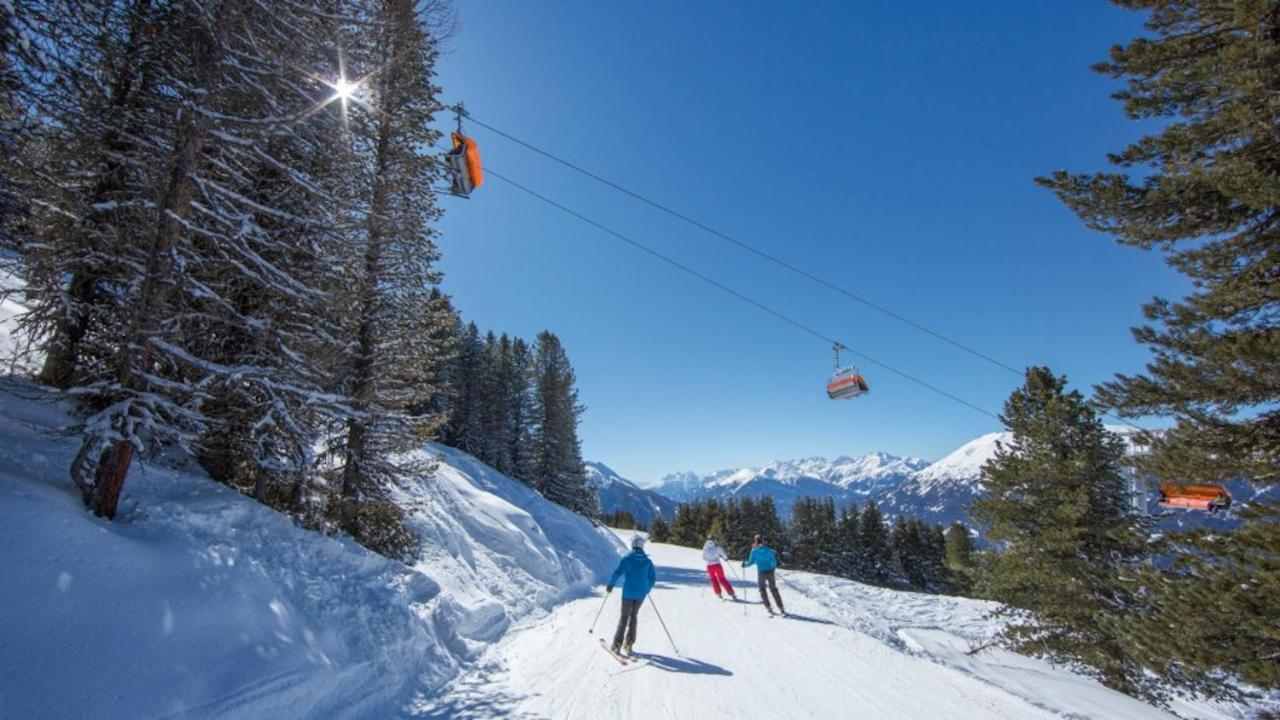 Hotel Garni Romantika Sankt Leonhard im Pitztal Exterior foto